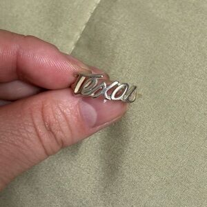 James Avery retired Texas script ring